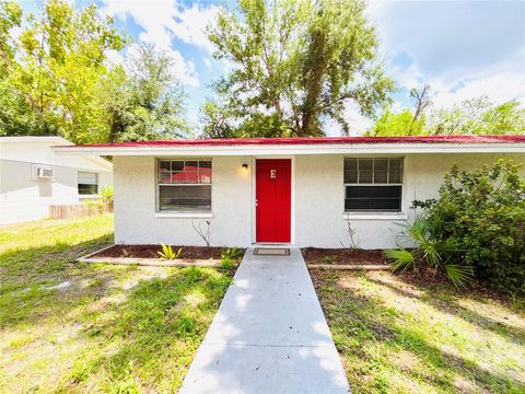 Photo of 11733 N 12th Street #E, Tampa, FL 33612 (MLS # TB8513130)