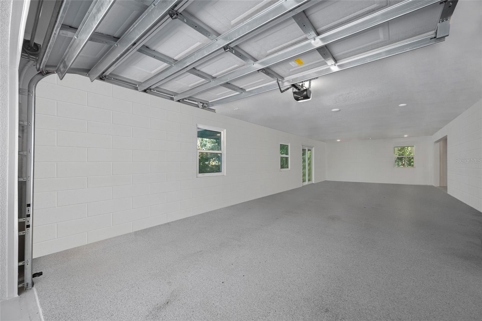 KIPPS COLONY ESTATES AT PASADENA YACHT/COUNTRY CL - Residential
