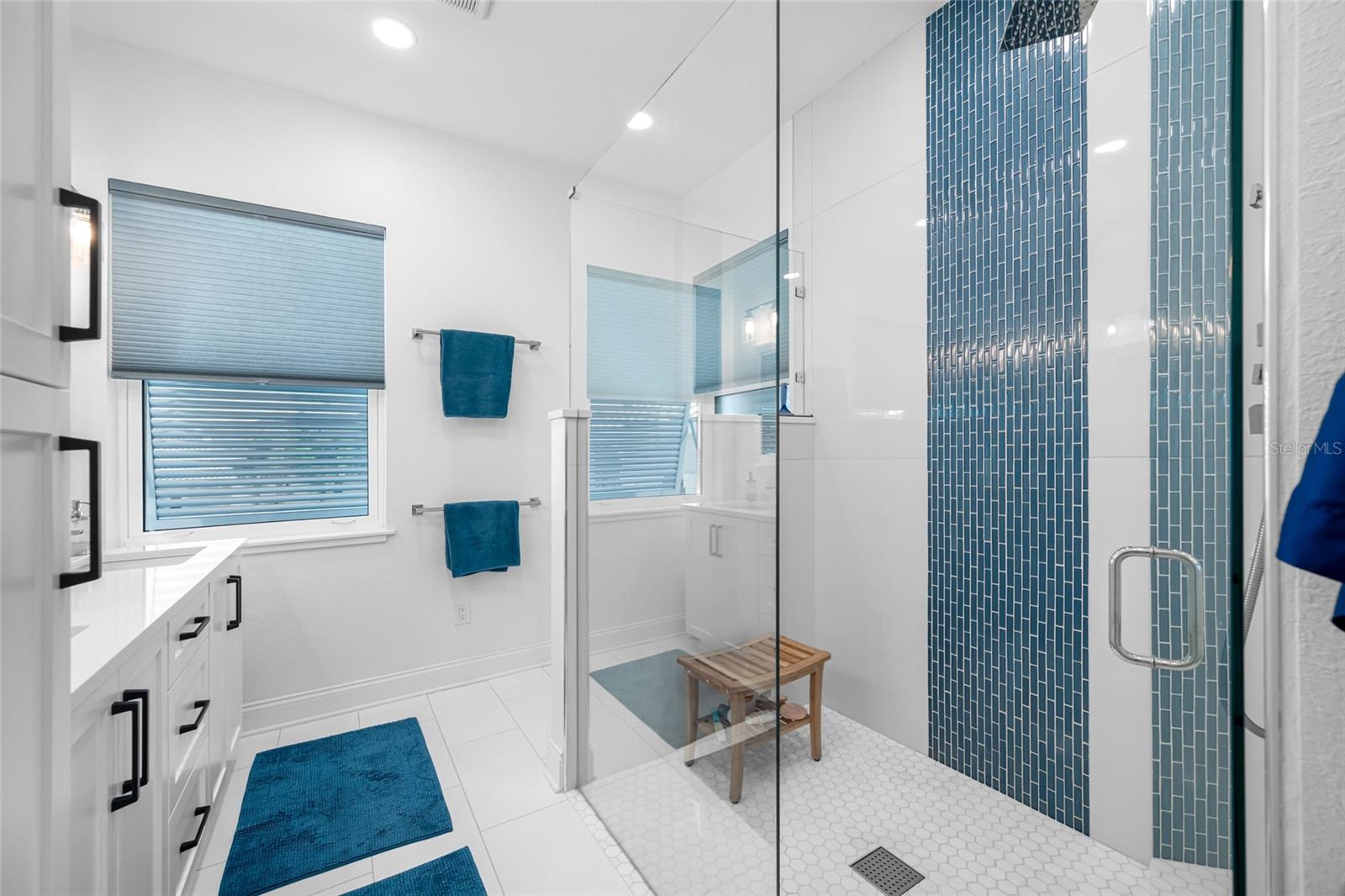 KIPPS COLONY ESTATES AT PASADENA YACHT/COUNTRY CL - Residential