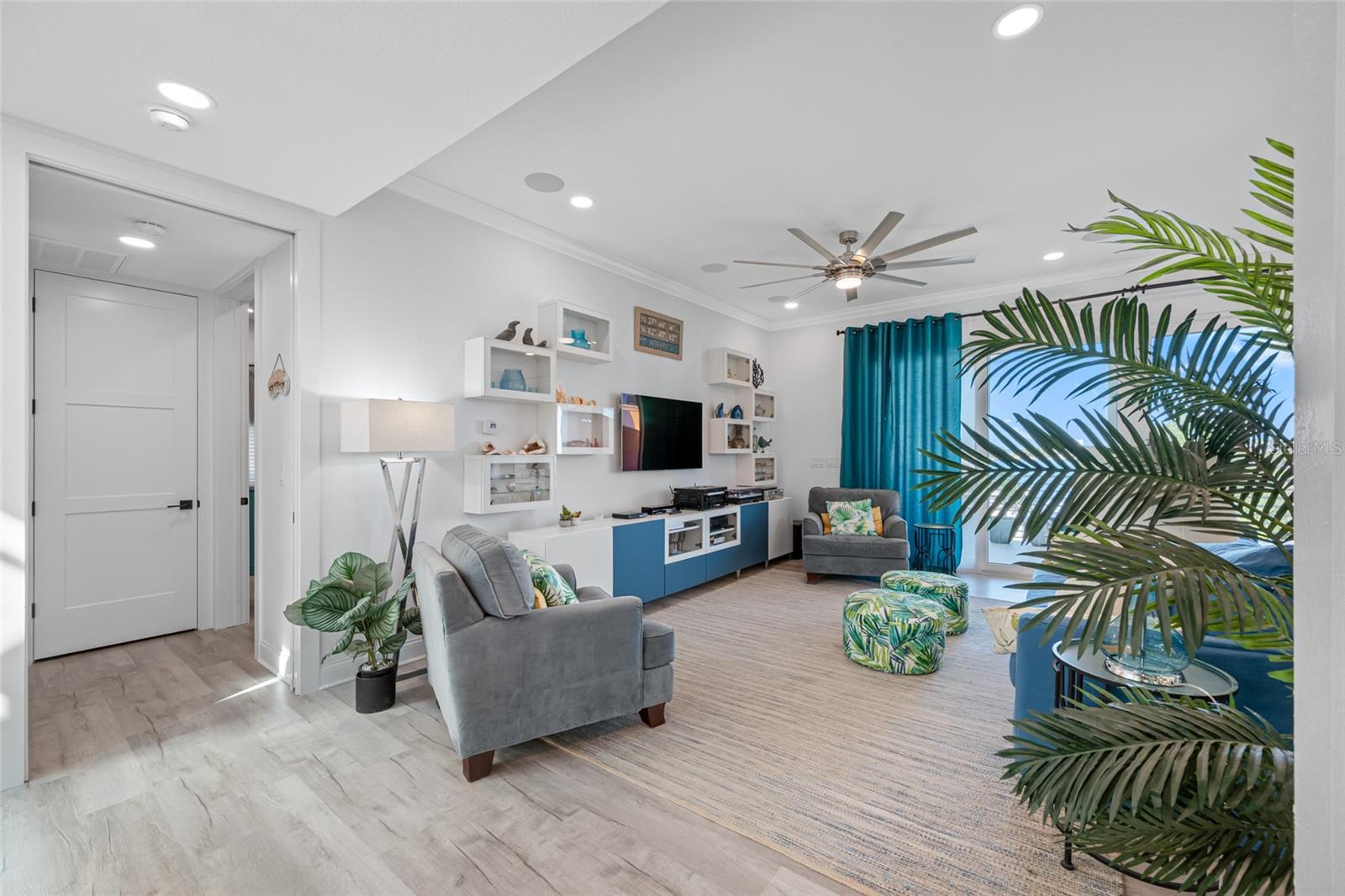 KIPPS COLONY ESTATES AT PASADENA YACHT/COUNTRY CL - Residential