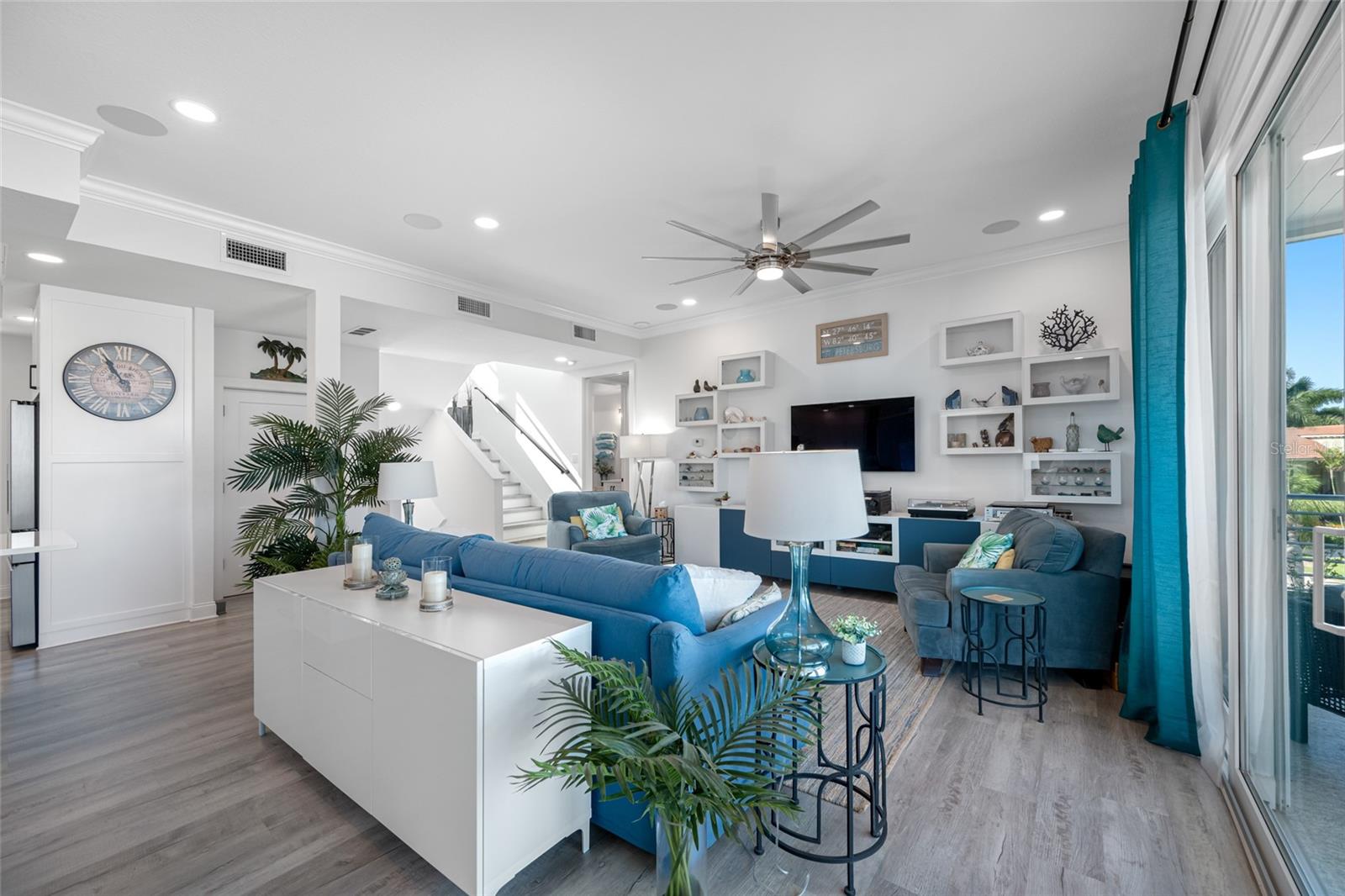 KIPPS COLONY ESTATES AT PASADENA YACHT/COUNTRY CL - Residential