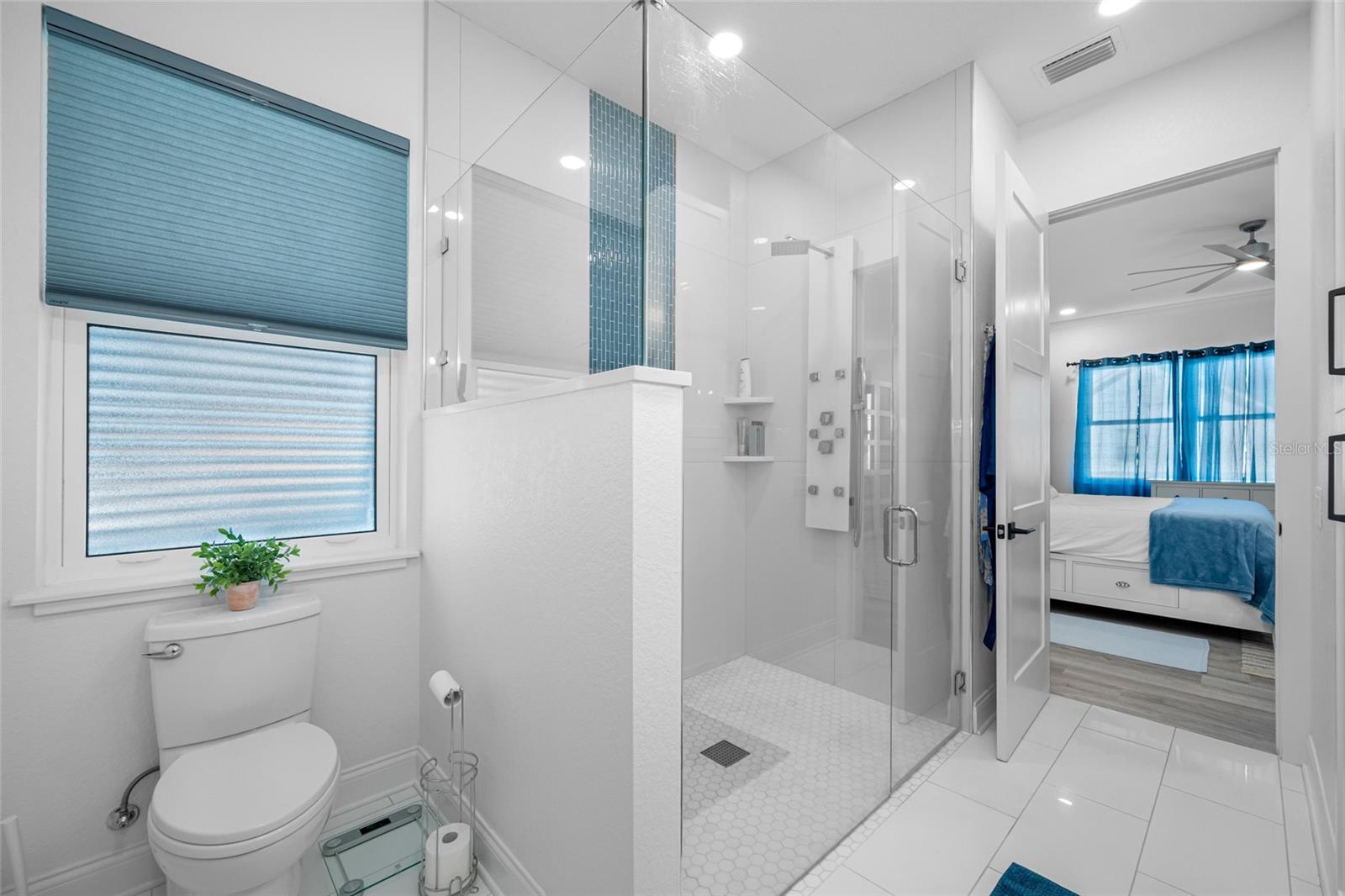 KIPPS COLONY ESTATES AT PASADENA YACHT/COUNTRY CL - Residential