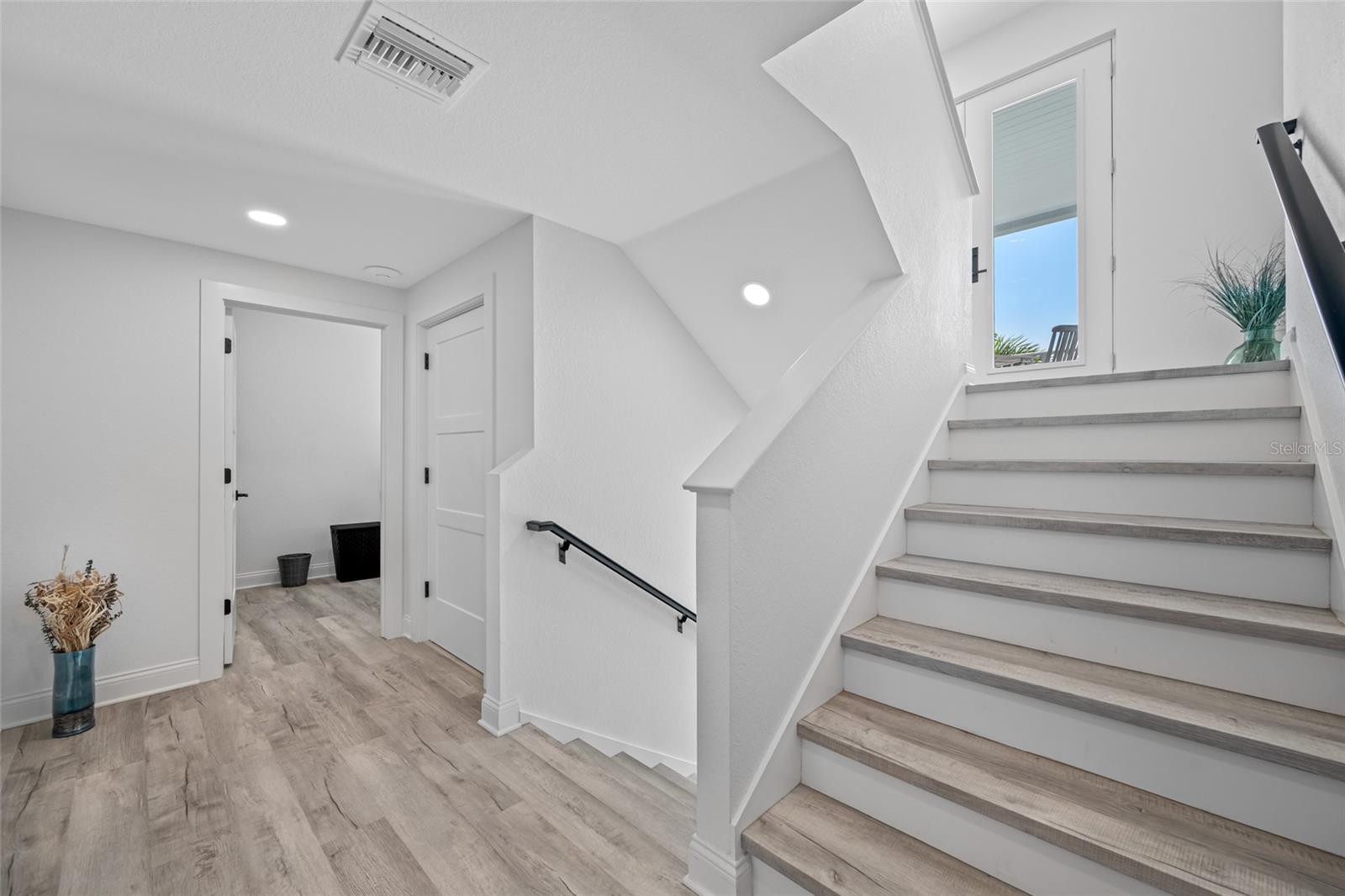 KIPPS COLONY ESTATES AT PASADENA YACHT/COUNTRY CL - Residential
