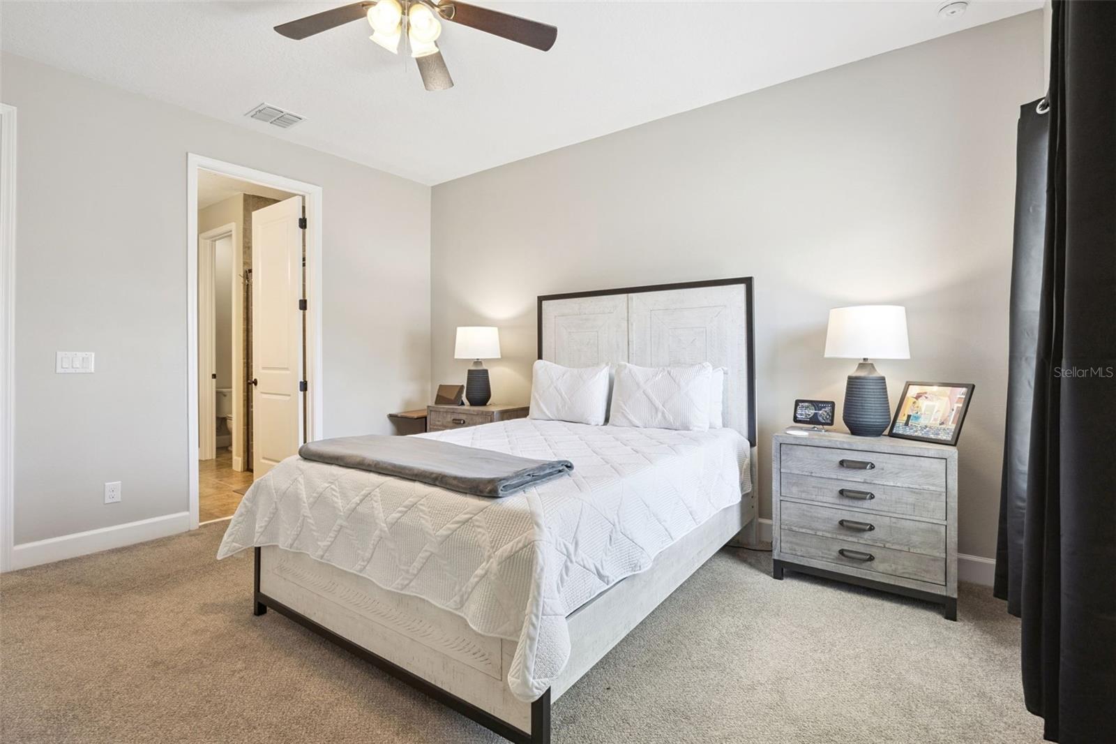 VENEZIA SOUTH - Residential