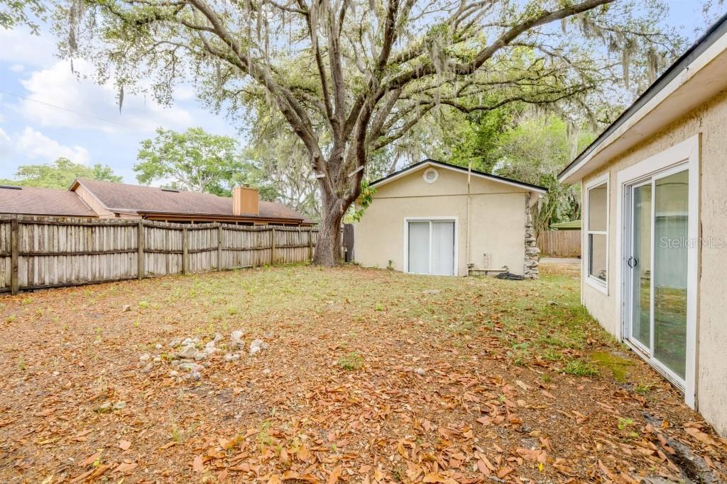 PRAIRIE LAKE MANORS - Residential