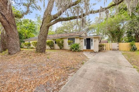 110 E LAUREN COURT FERN PARK FL 32730
