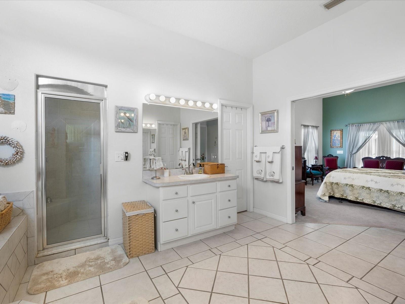 SUSANS LANDING PH 01 - Residential