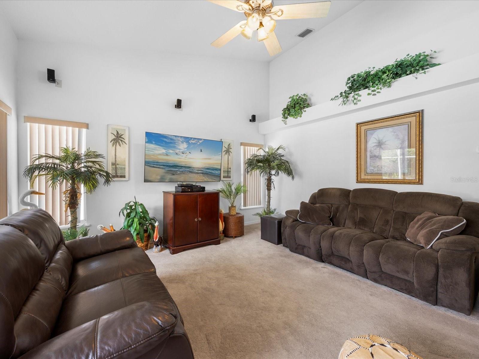 SUSANS LANDING PH 01 - Residential