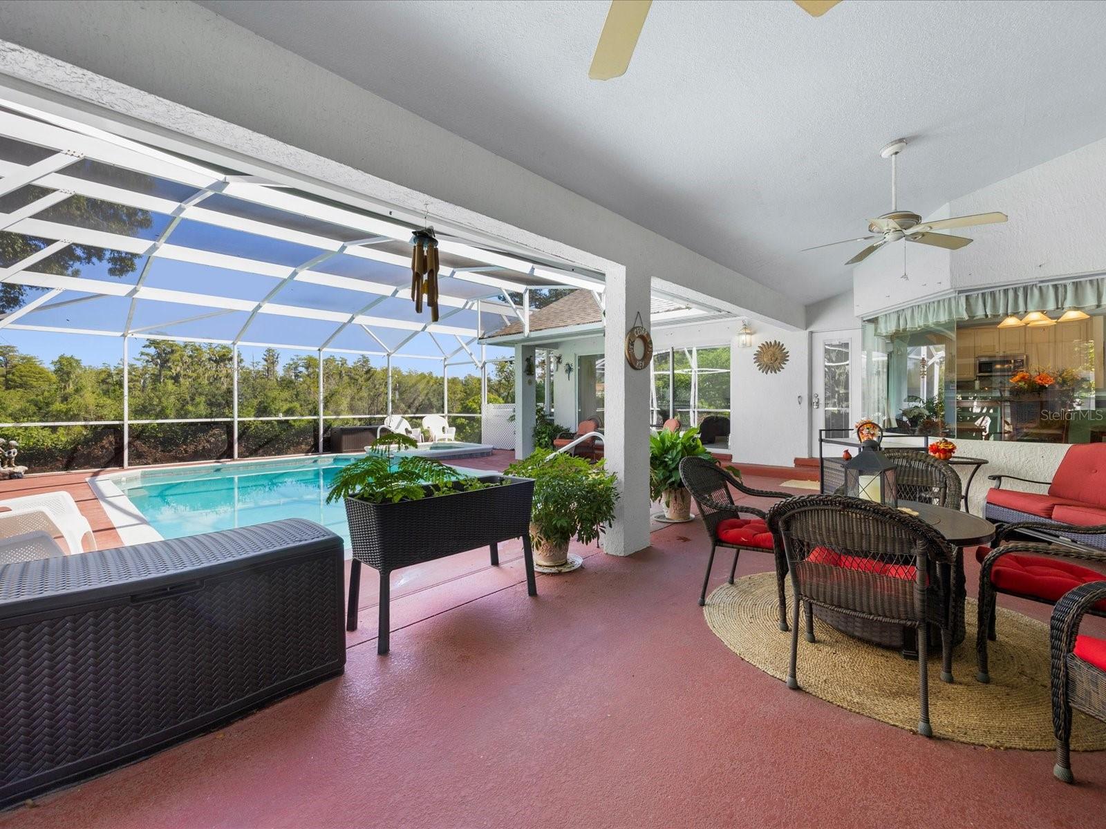 SUSANS LANDING PH 01 - Residential