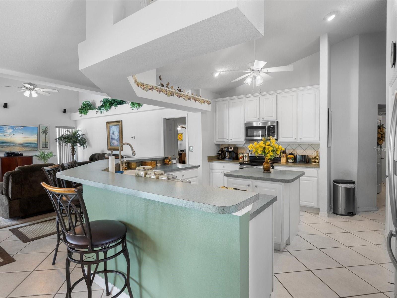 SUSANS LANDING PH 01 - Residential