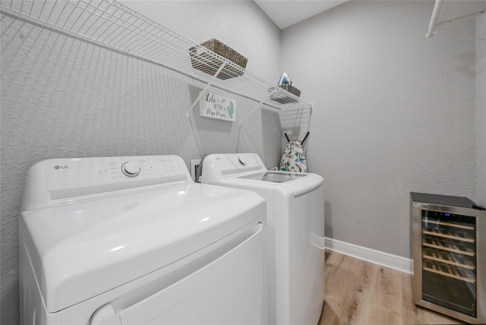 LAKE LA VISTA - Residential