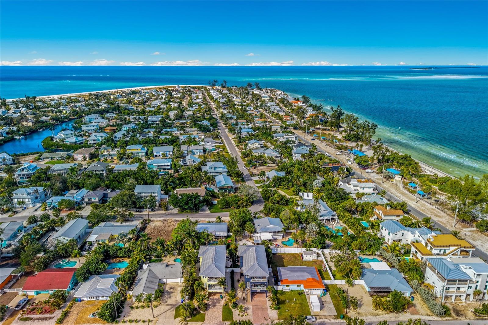 LAKE LA VISTA - Residential