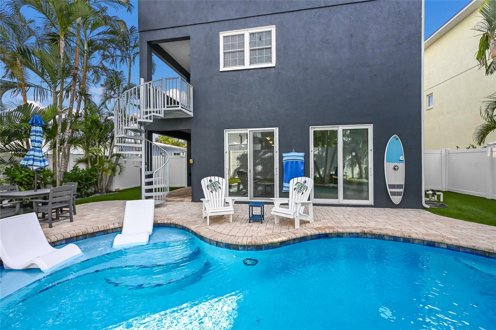 LAKE LA VISTA - Residential