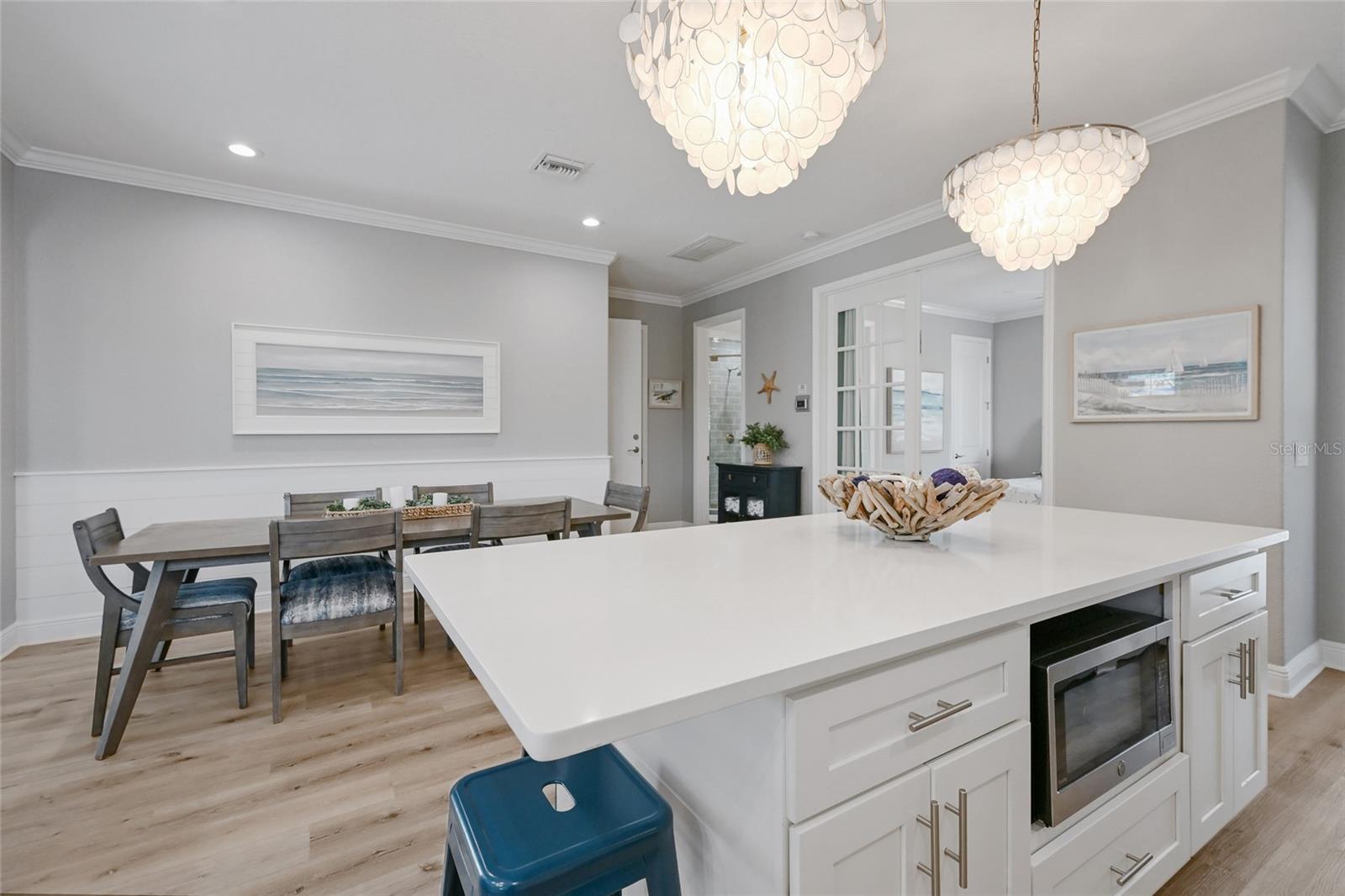 LAKE LA VISTA - Residential