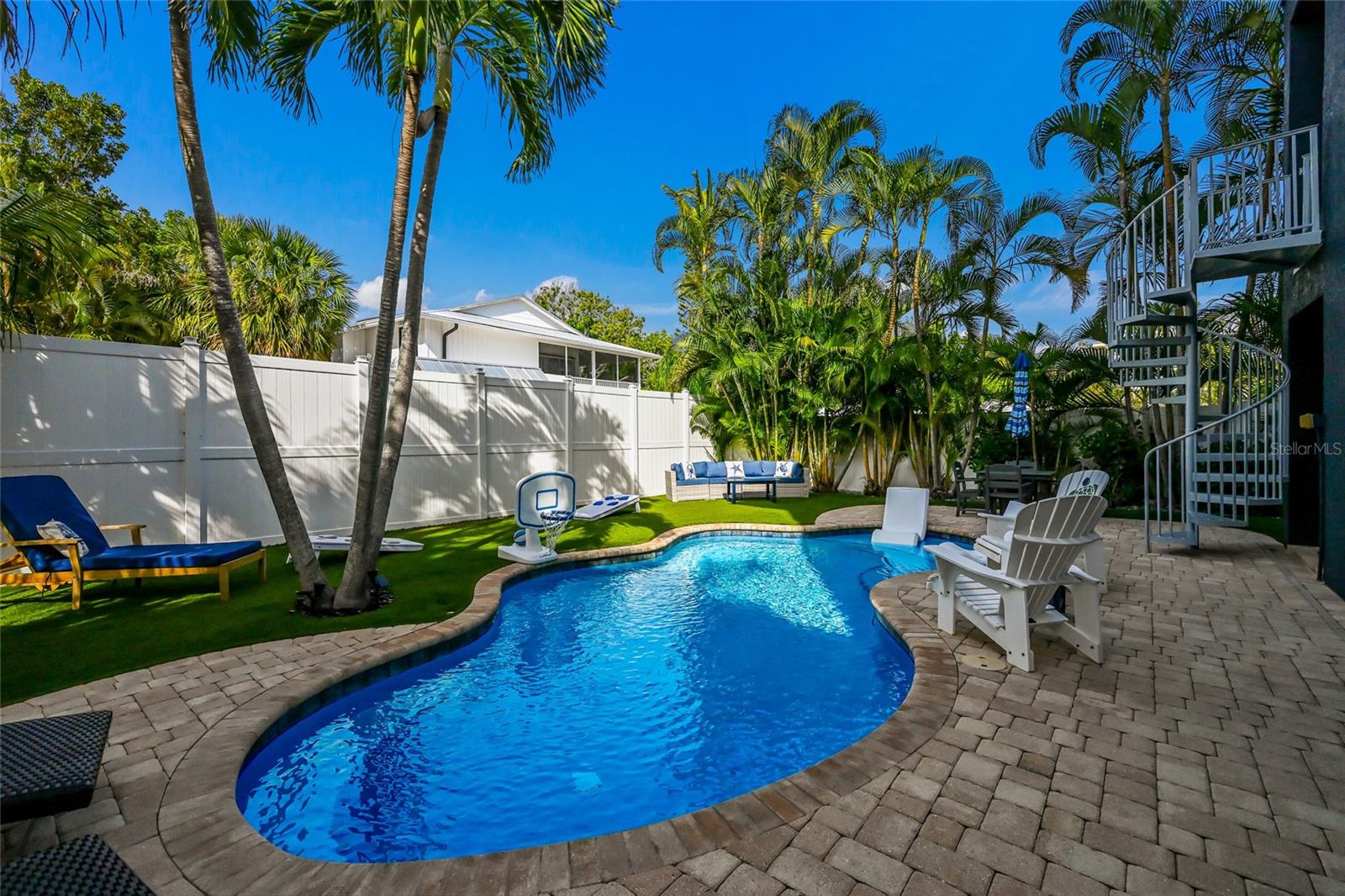 LAKE LA VISTA - Residential