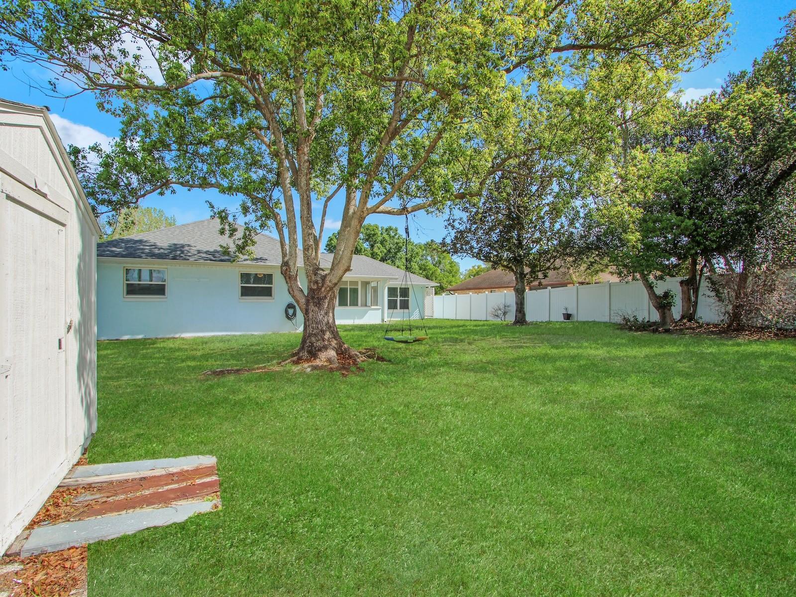 DELTONA LAKES - Residential