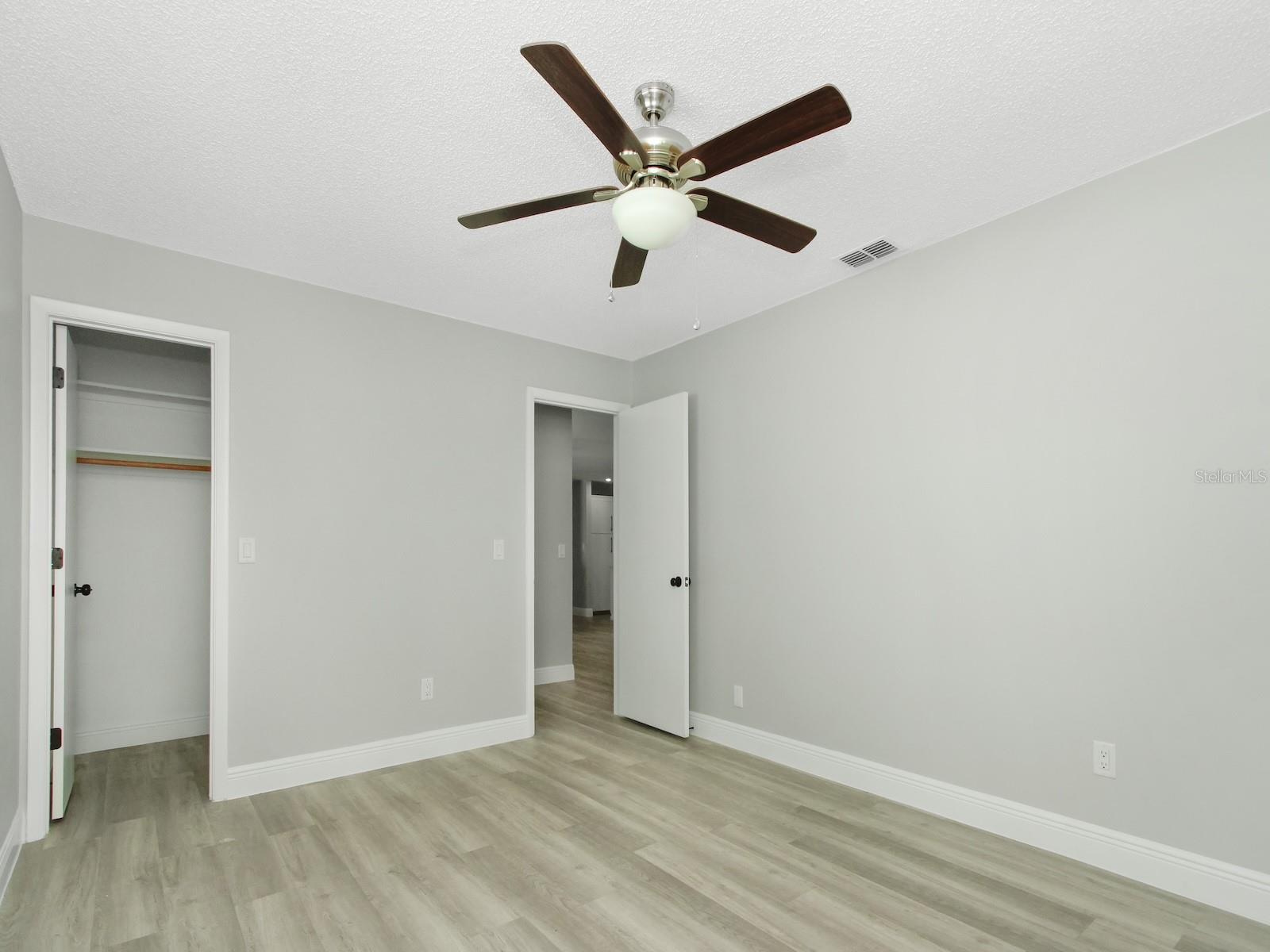 DELTONA LAKES - Residential