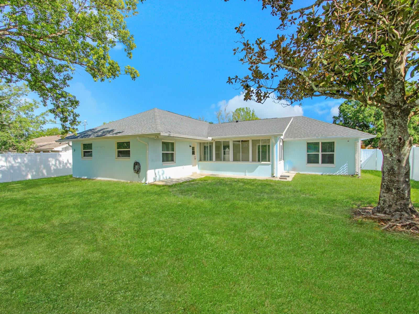 DELTONA LAKES - Residential