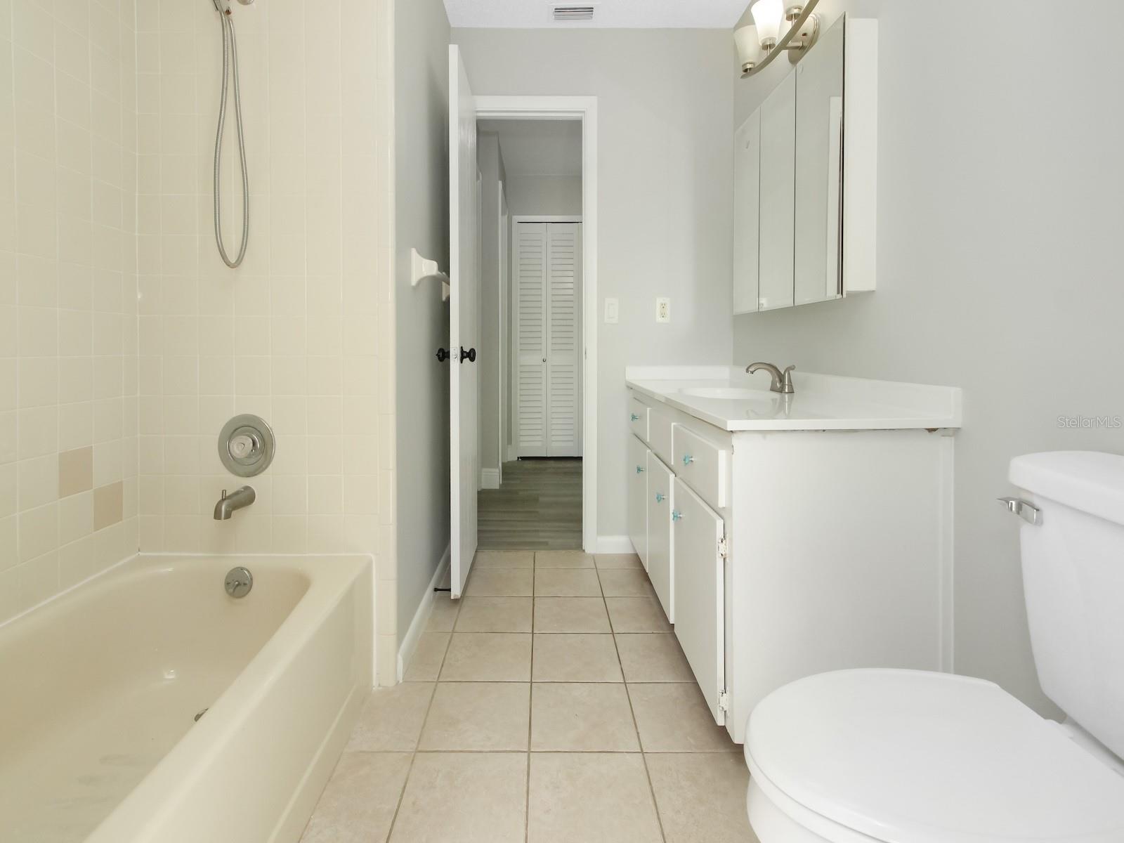 DELTONA LAKES - Residential