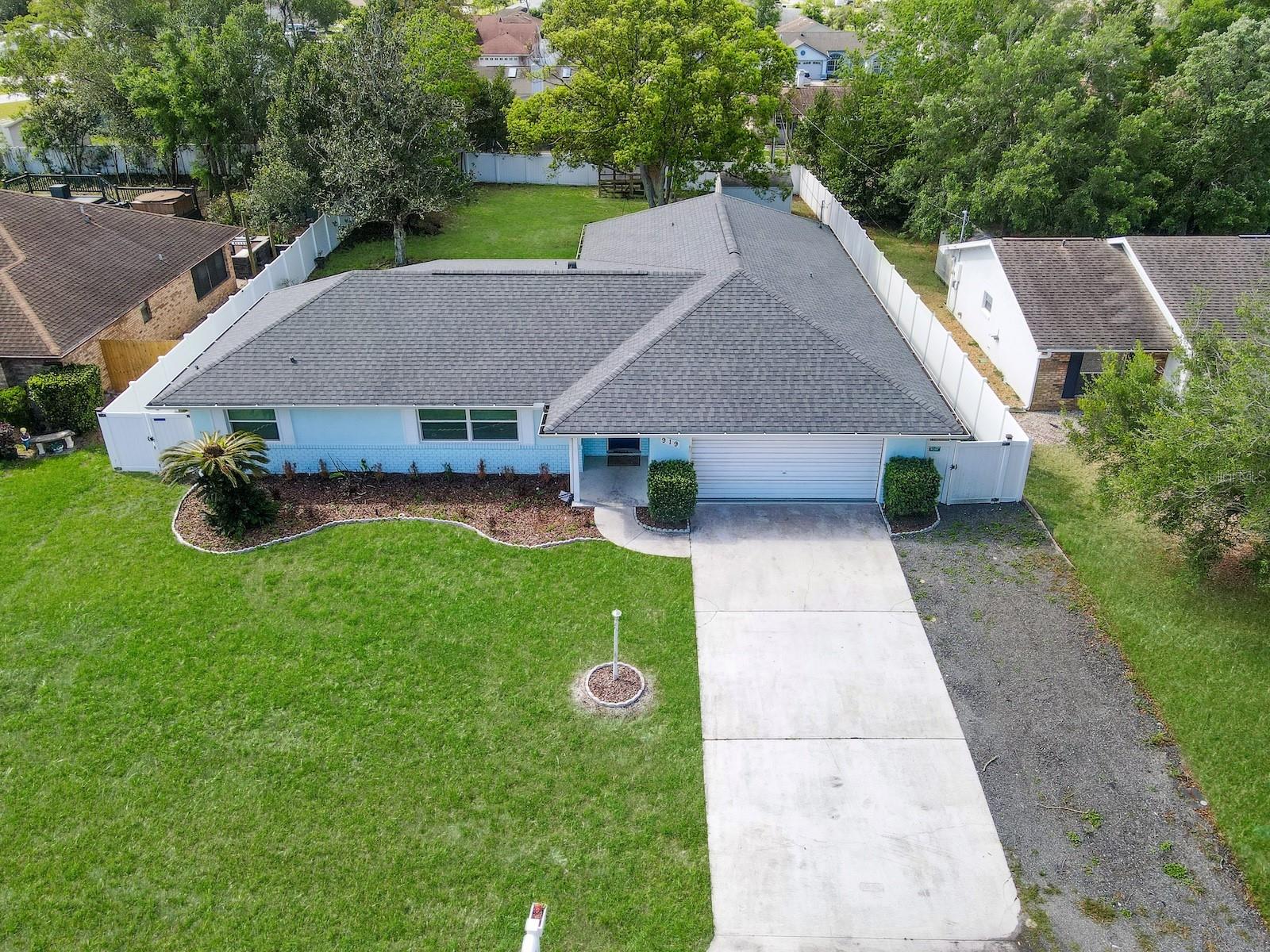 DELTONA LAKES - Residential