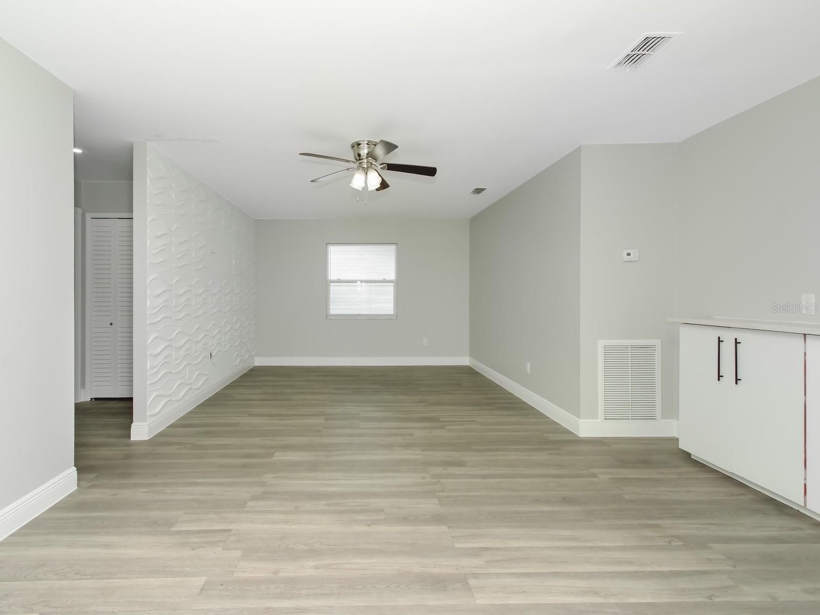 DELTONA LAKES - Residential