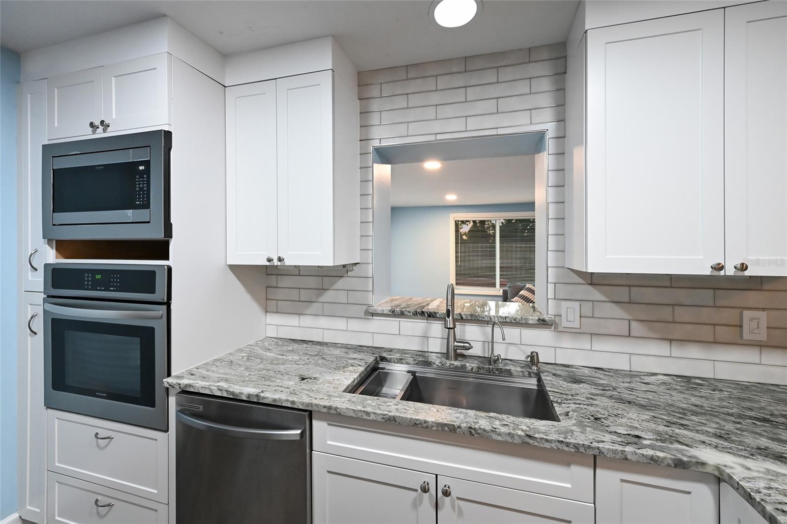 KENSINGTON PARK - Residential