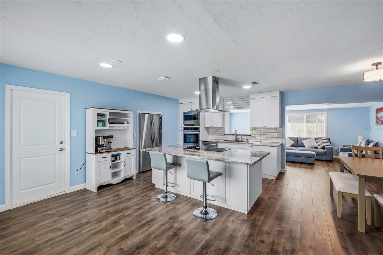 KENSINGTON PARK - Residential