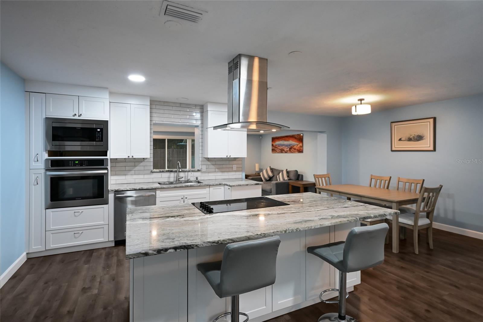 KENSINGTON PARK - Residential