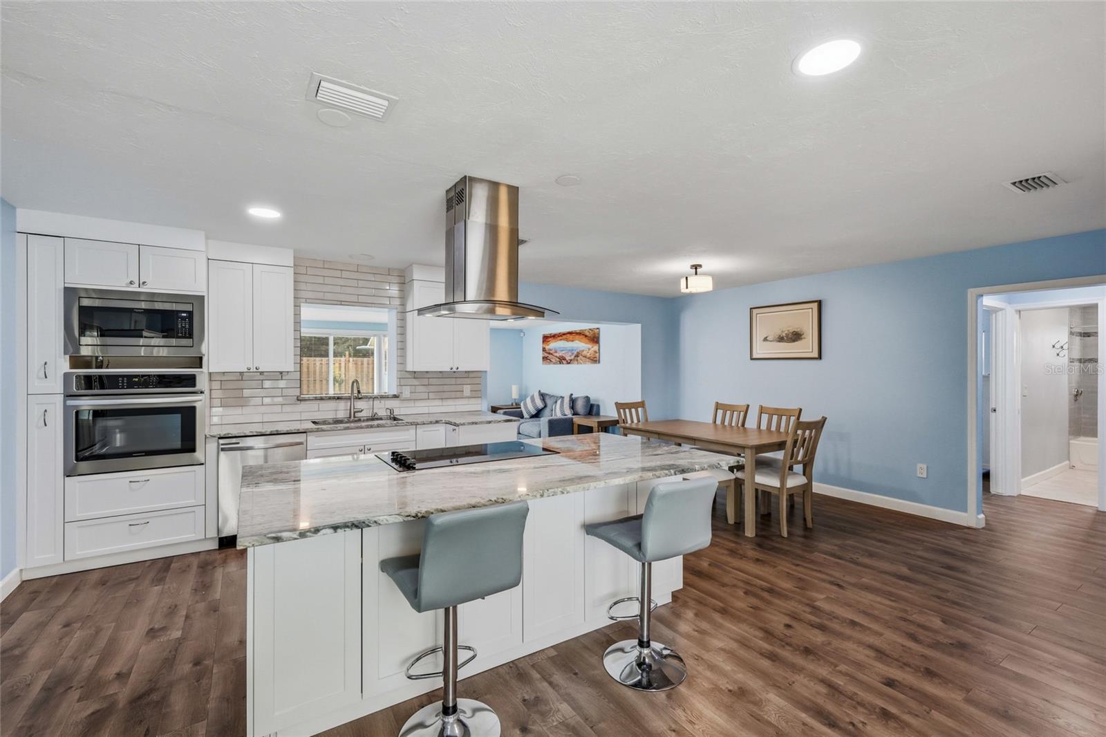 KENSINGTON PARK - Residential