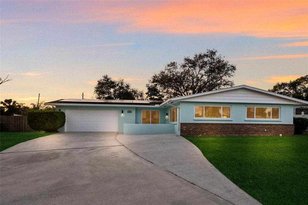 Photo of 2411 Ridge Avenue, Sarasota, FL 34235 (MLS # A4674566)