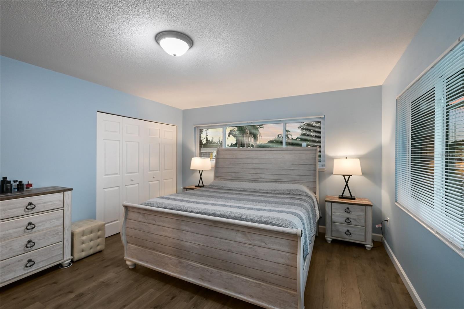 KENSINGTON PARK - Residential