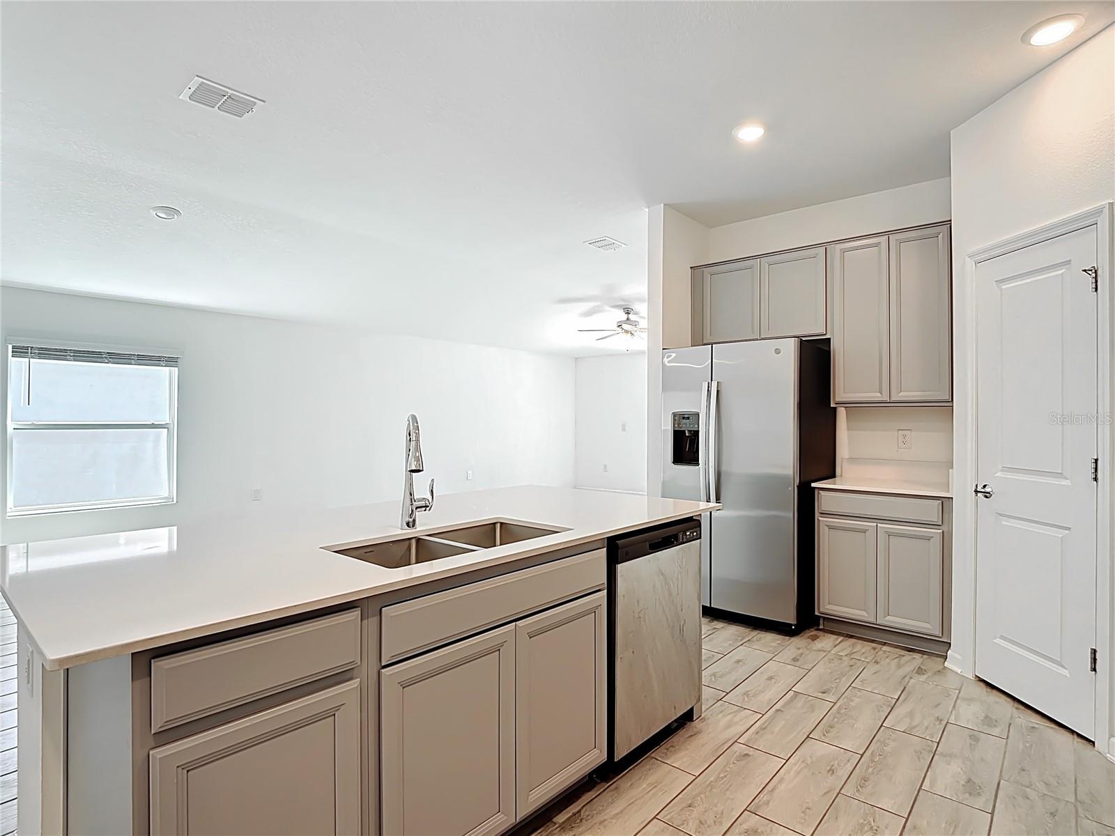 LIBERTY RIDGE PHASE TWO PB 176 PGS 27-28LOT 176 - Residential