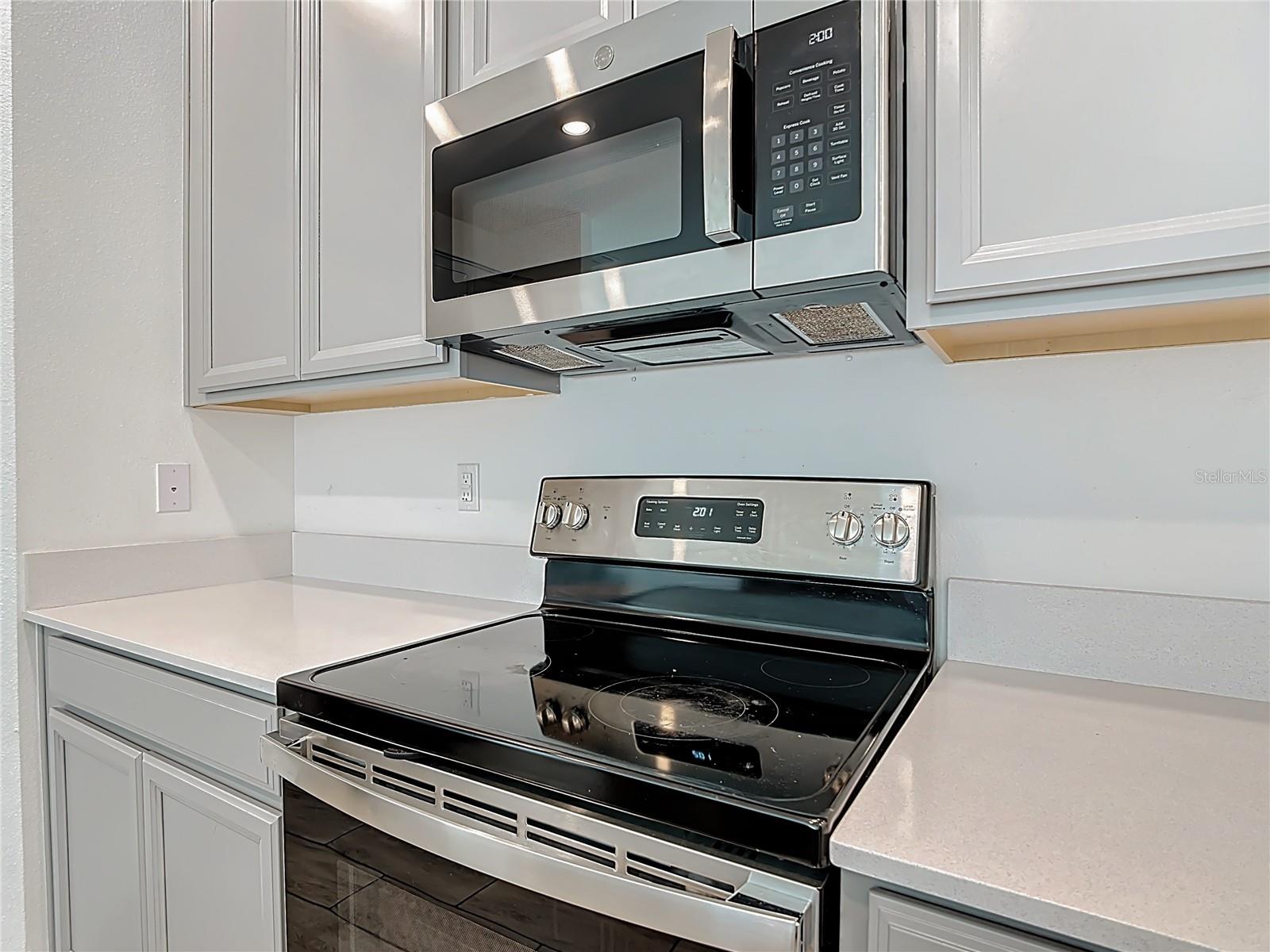 LIBERTY RIDGE PHASE TWO PB 176 PGS 27-28LOT 176 - Residential