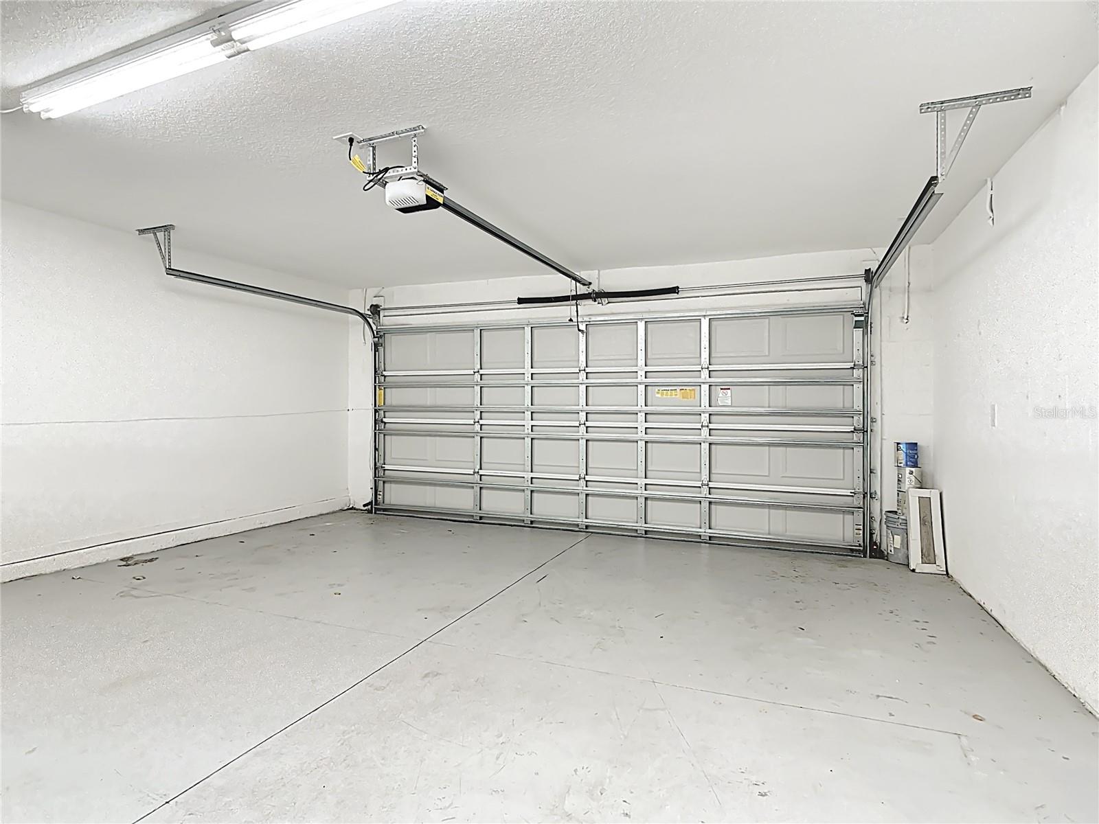 LIBERTY RIDGE PHASE TWO PB 176 PGS 27-28LOT 176 - Residential