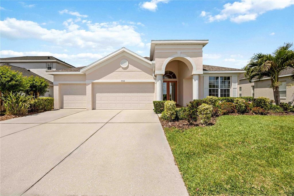 Photo of 7740 Castleisland Drive, Sarasota, FL 34240 (MLS # A4691962)