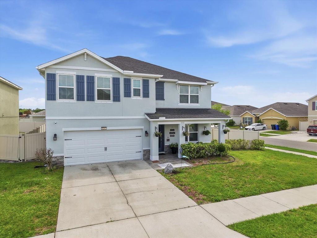 Photo of 8201 Bilston Village Lane, Gibsonton, FL 33534 (MLS # TB8495214)