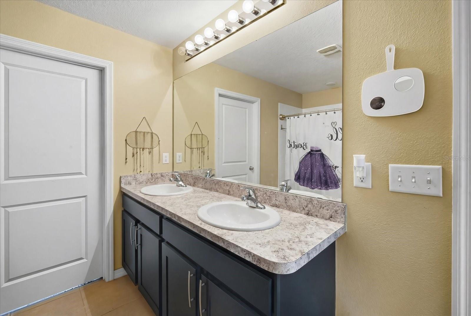 CARRIAGE POINTE SOUTH PH 2B - Residential