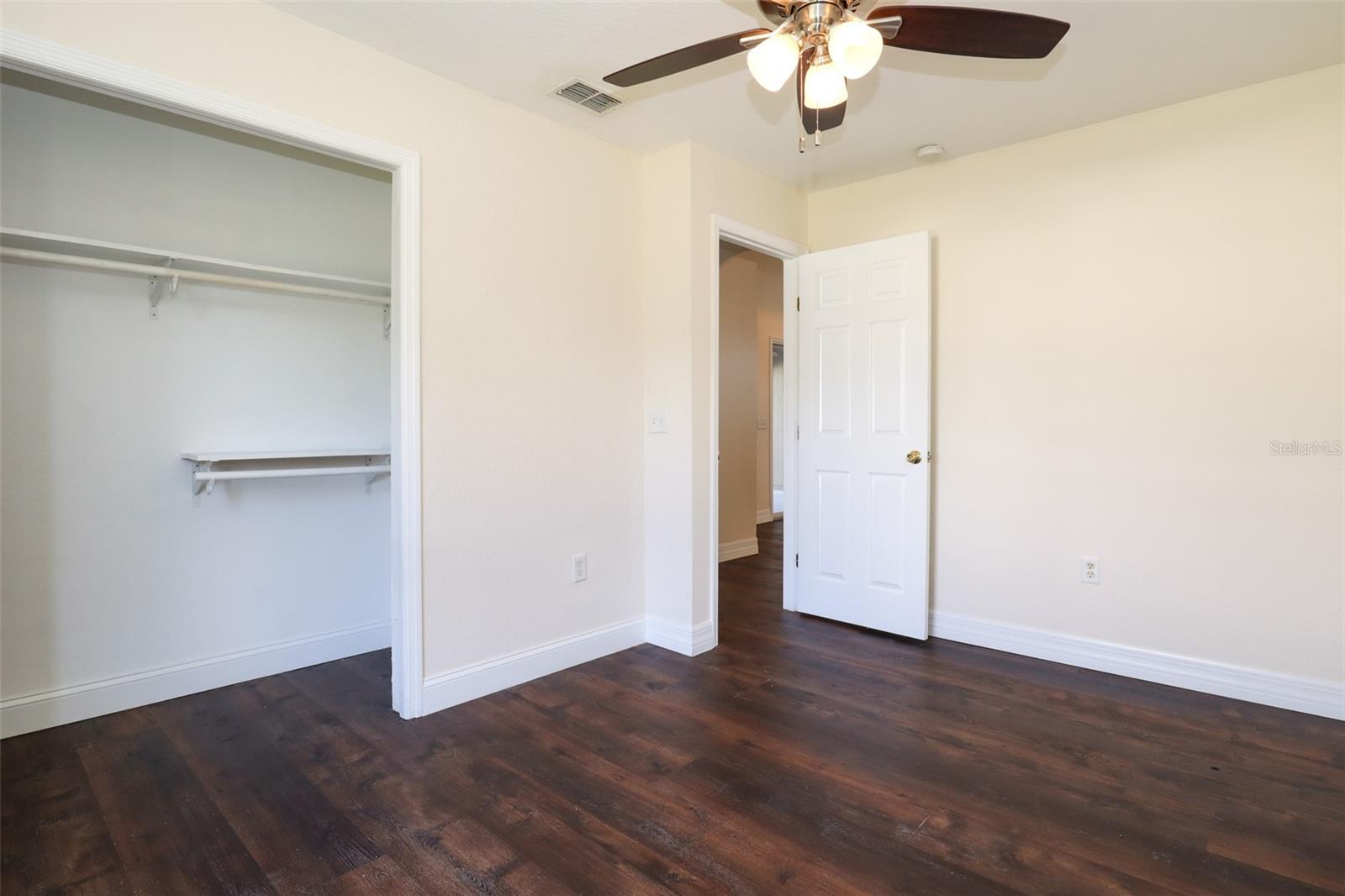 TWIN LAKES AT CHRISTINA PH 01 - Residential