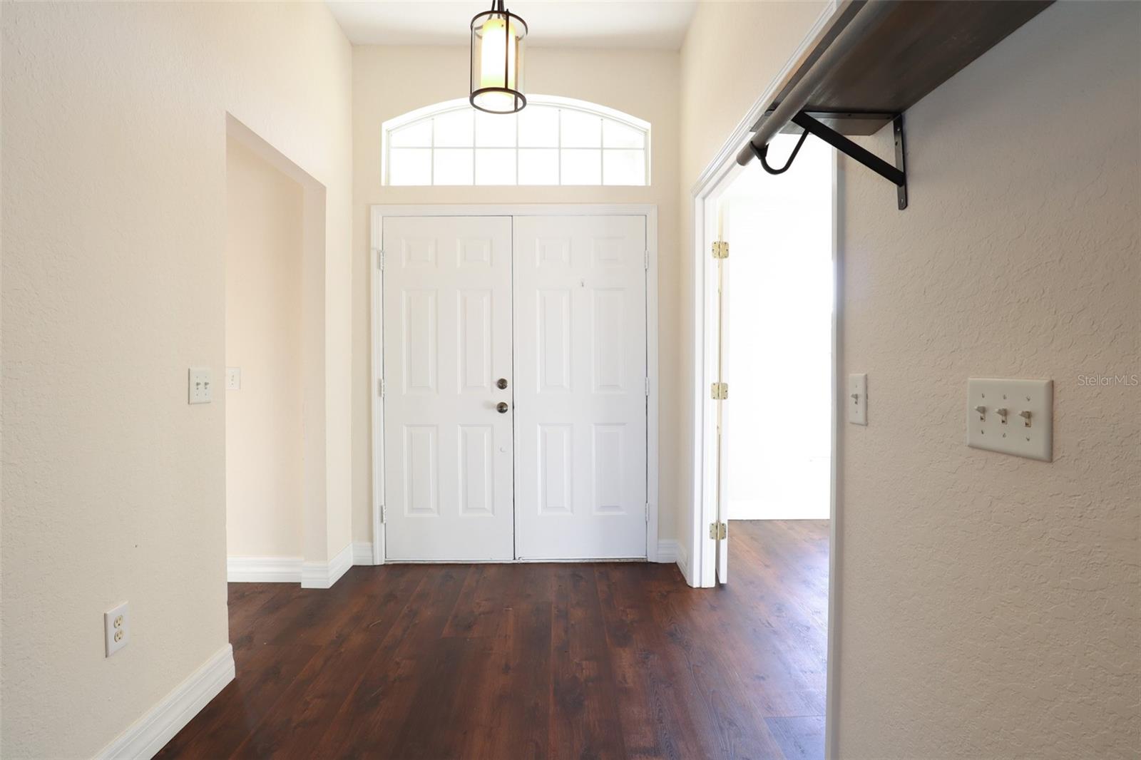 TWIN LAKES AT CHRISTINA PH 01 - Residential