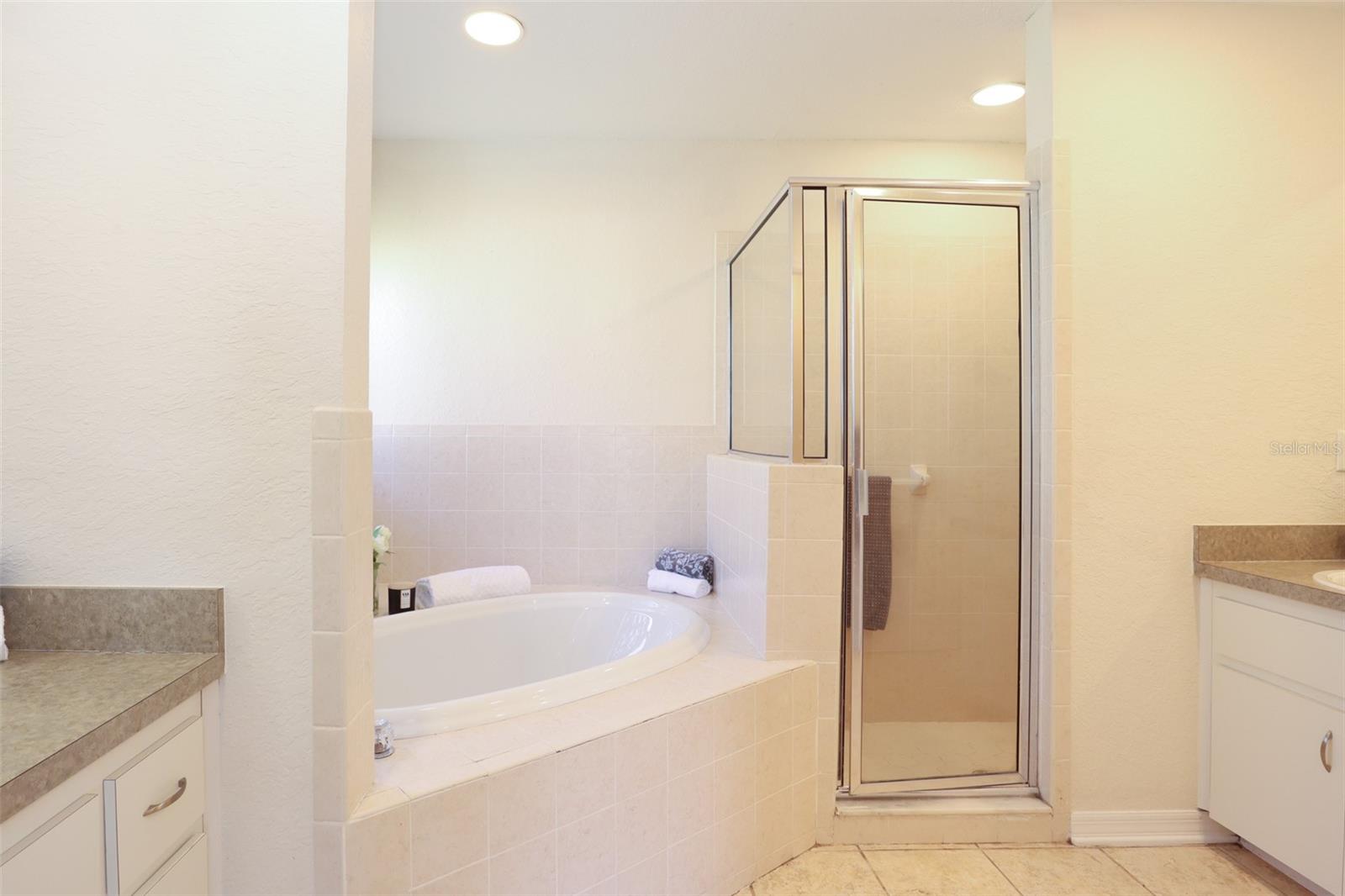 TWIN LAKES AT CHRISTINA PH 01 - Residential