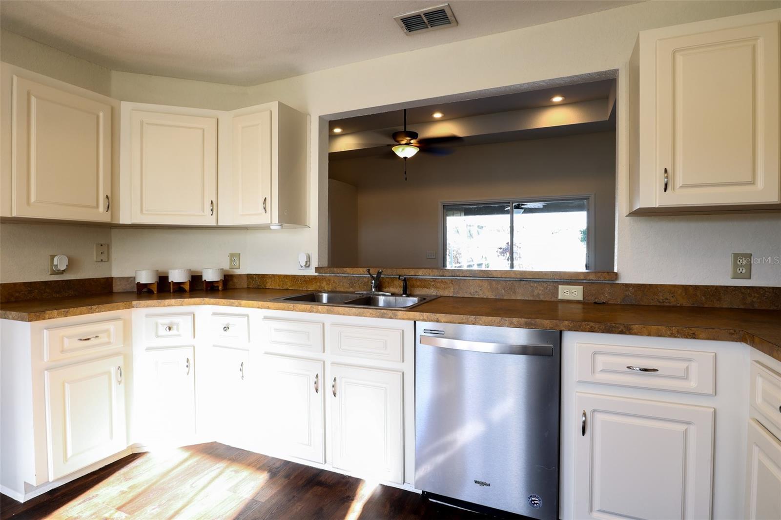 TWIN LAKES AT CHRISTINA PH 01 - Residential