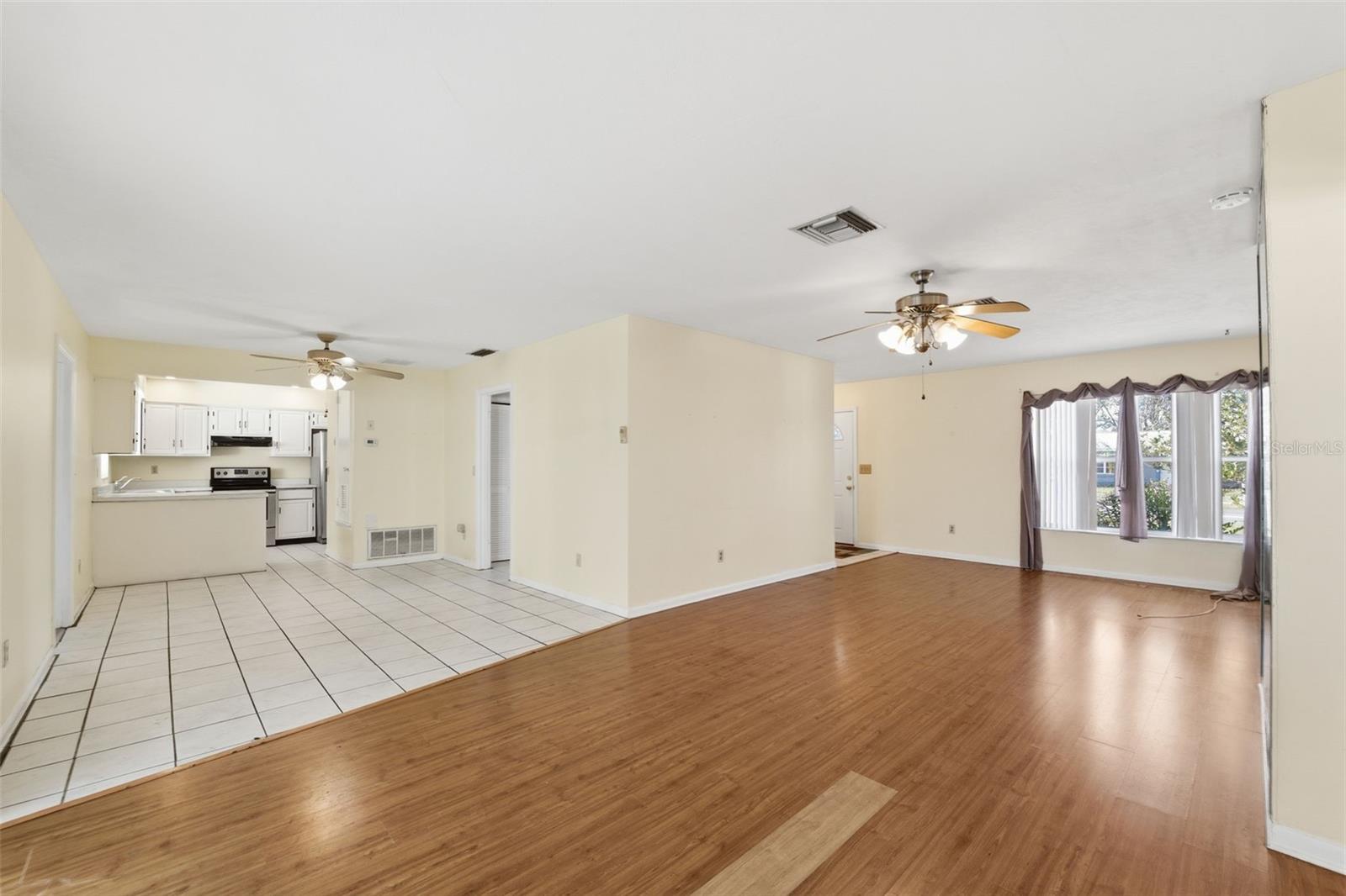 SPRING HILL - Residential