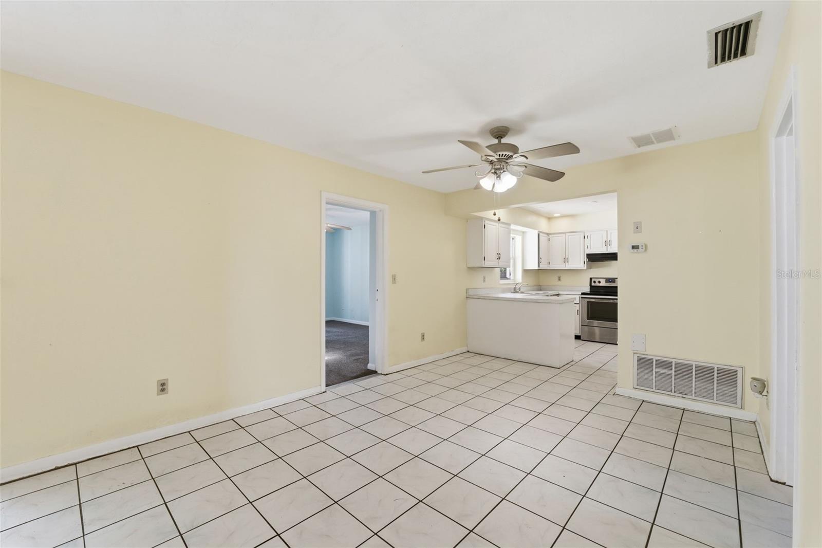 SPRING HILL - Residential