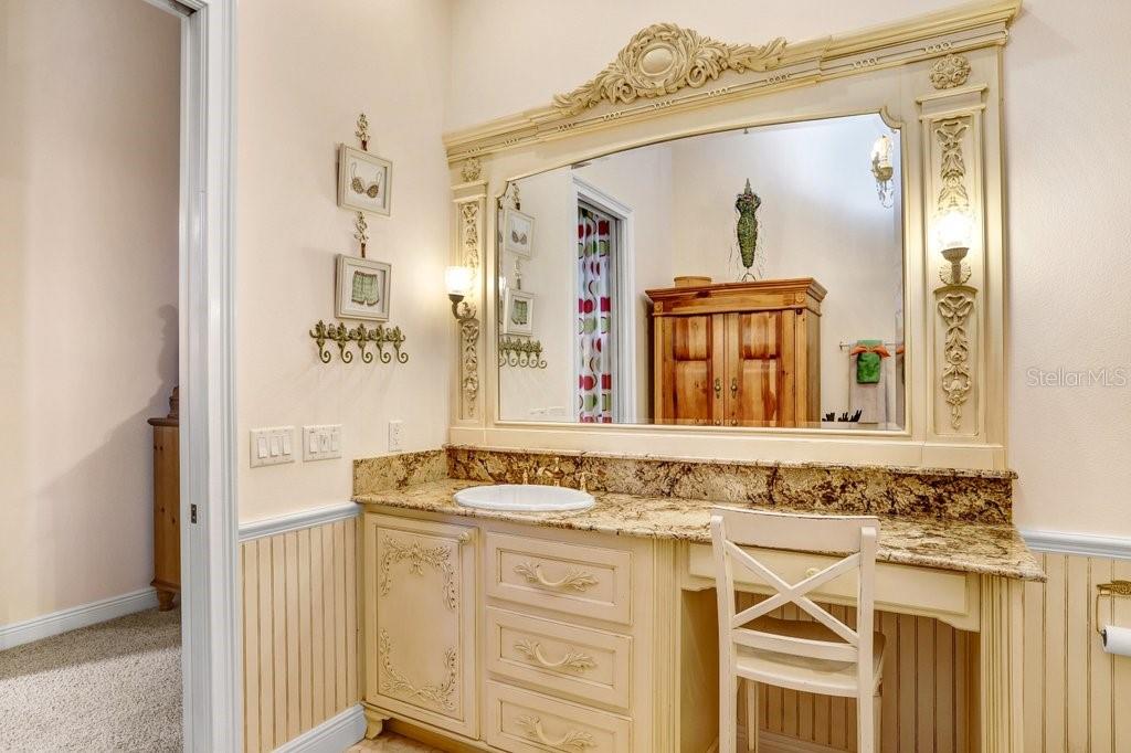 LAGO WHISPERS - Residential