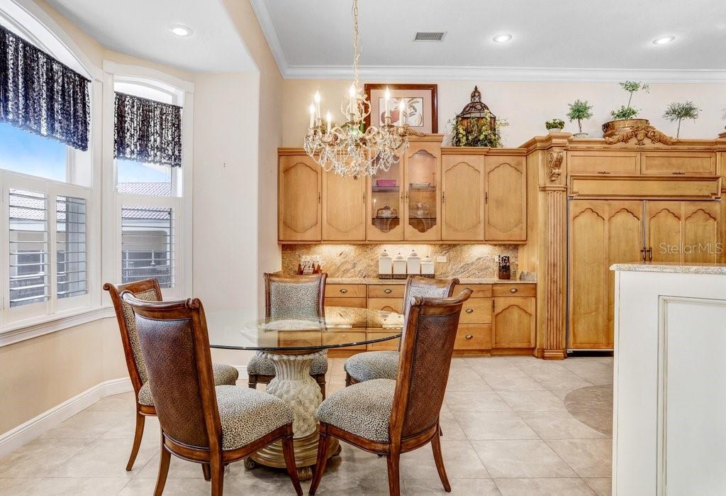 LAGO WHISPERS - Residential