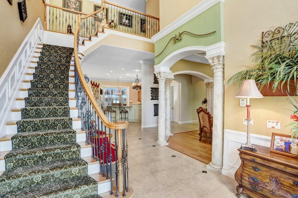 LAGO WHISPERS - Residential