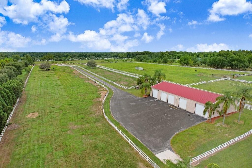 LAGO WHISPERS - Residential