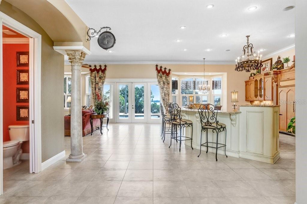 LAGO WHISPERS - Residential