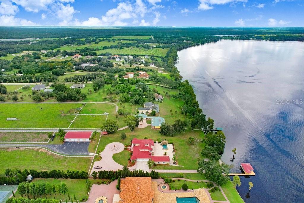 LAGO WHISPERS - Residential