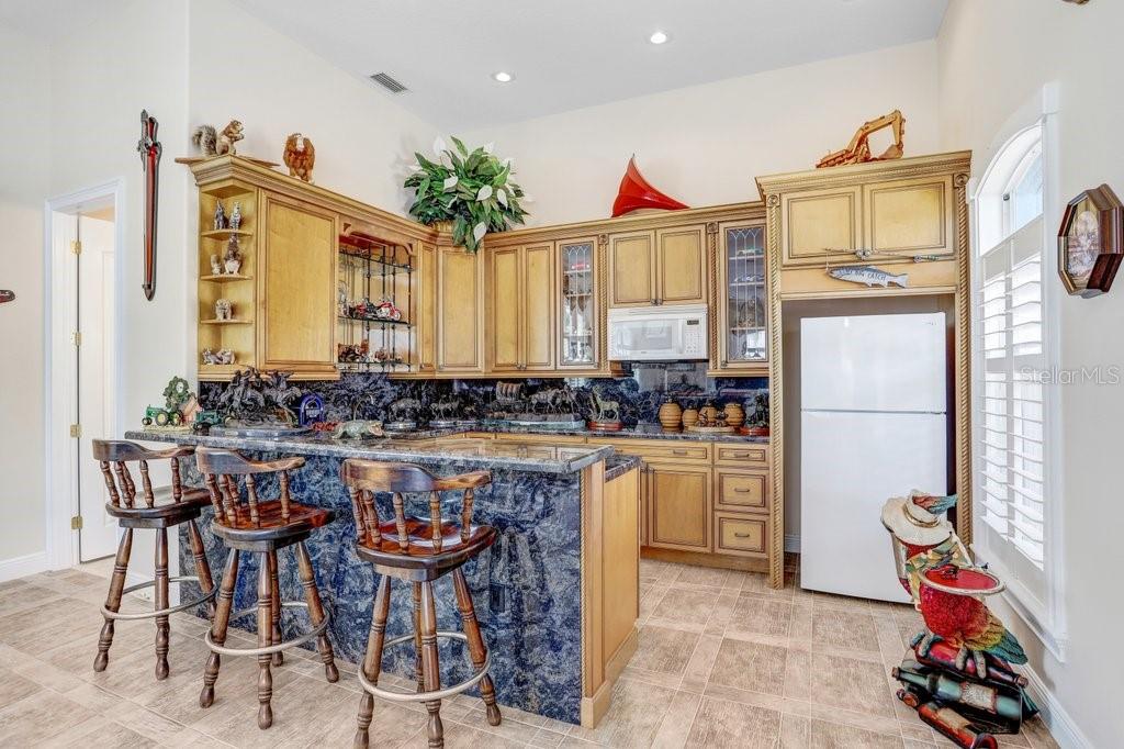 LAGO WHISPERS - Residential